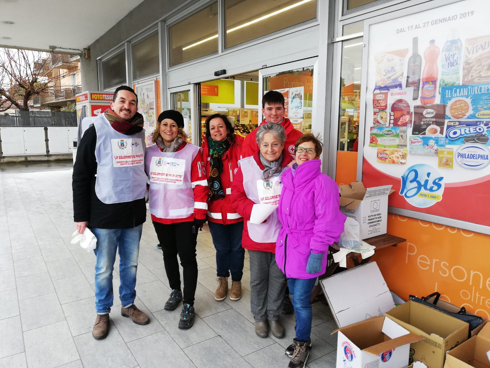 La solidarietà si fa in otto: grande generosità dei cittadini